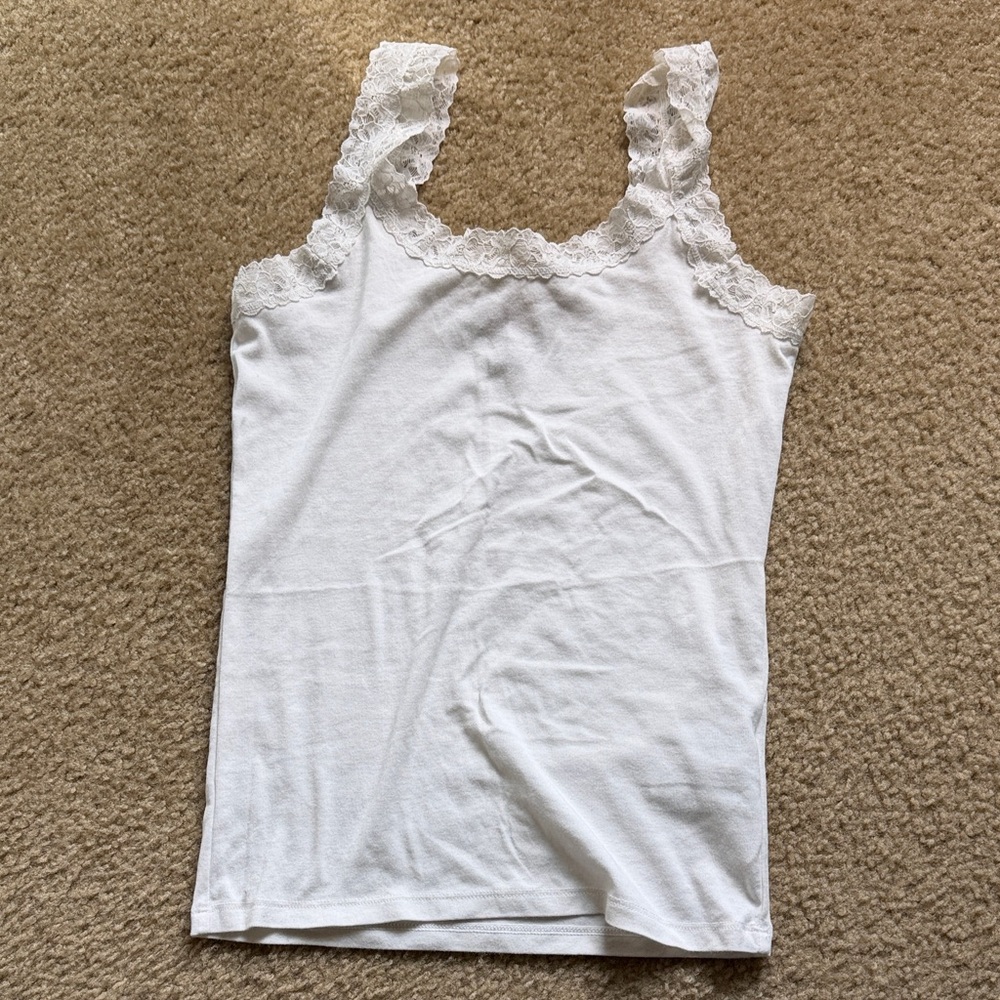 Elegant White Lace Trimmed Women's Top